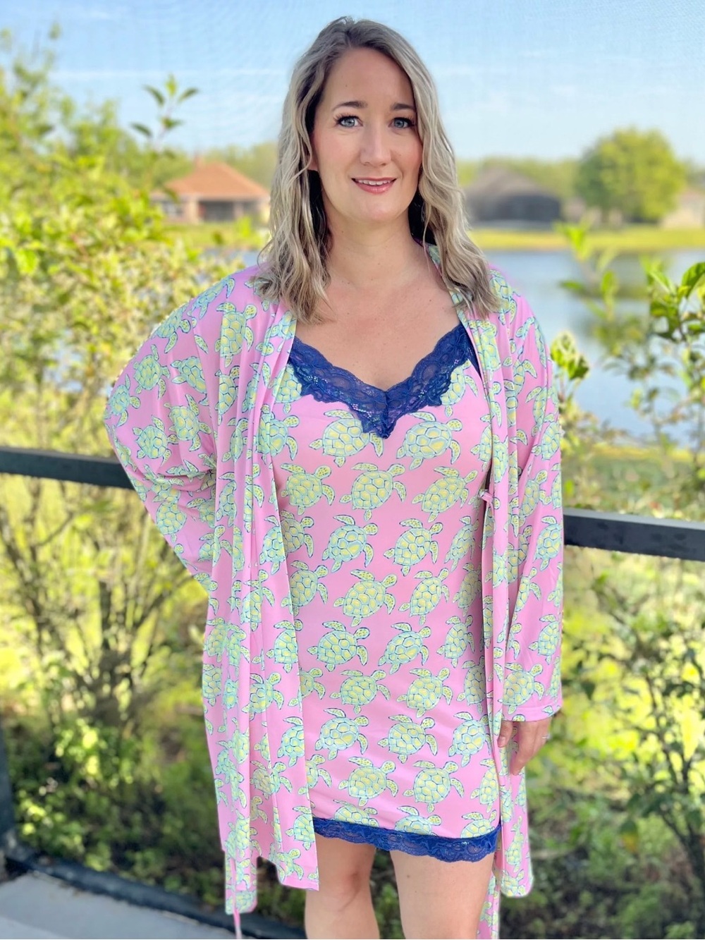 Simply Southern Pink Turtle-Print Lace-Trim Chemise & Robe Set